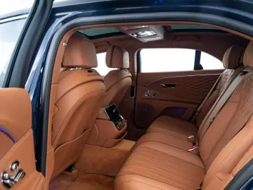 Flying Spur Hybrid MY22   Naim