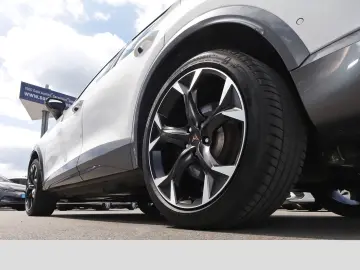 Formentor VZ e-Hybrid 1.4 TSI DSG NAVI LED SHZ