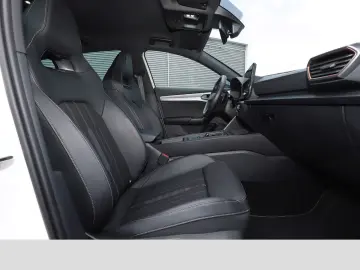 Formentor VZ e-Hybrid 1.4 TSI DSG NAVI LED SHZ