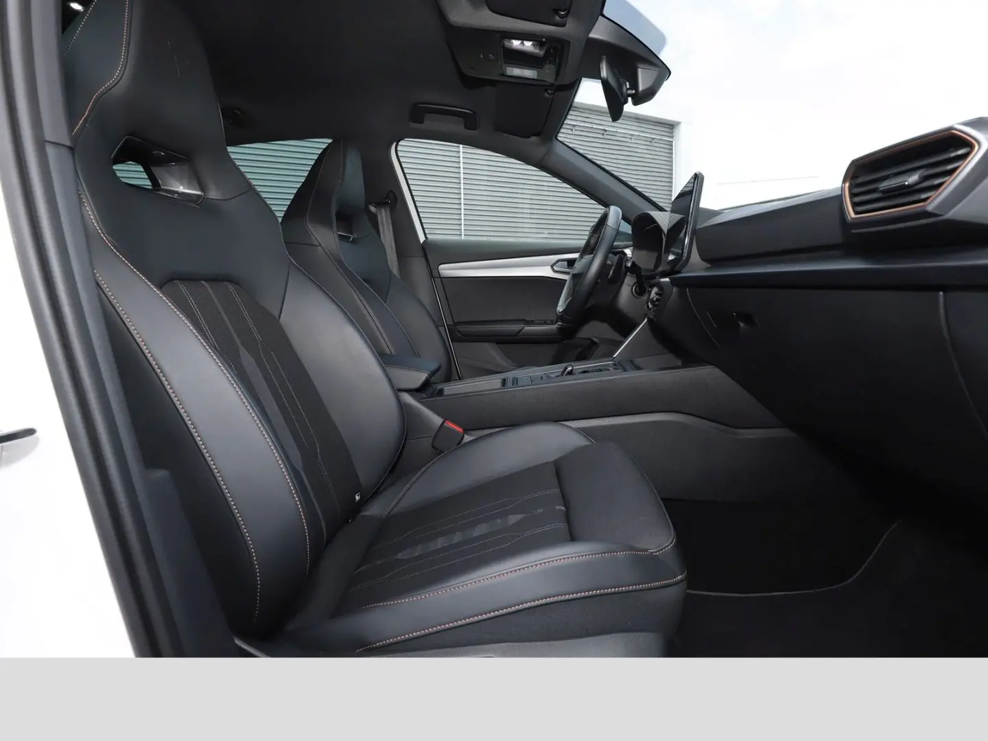 Formentor VZ e-Hybrid 1.4 TSI DSG NAVI LED SHZ