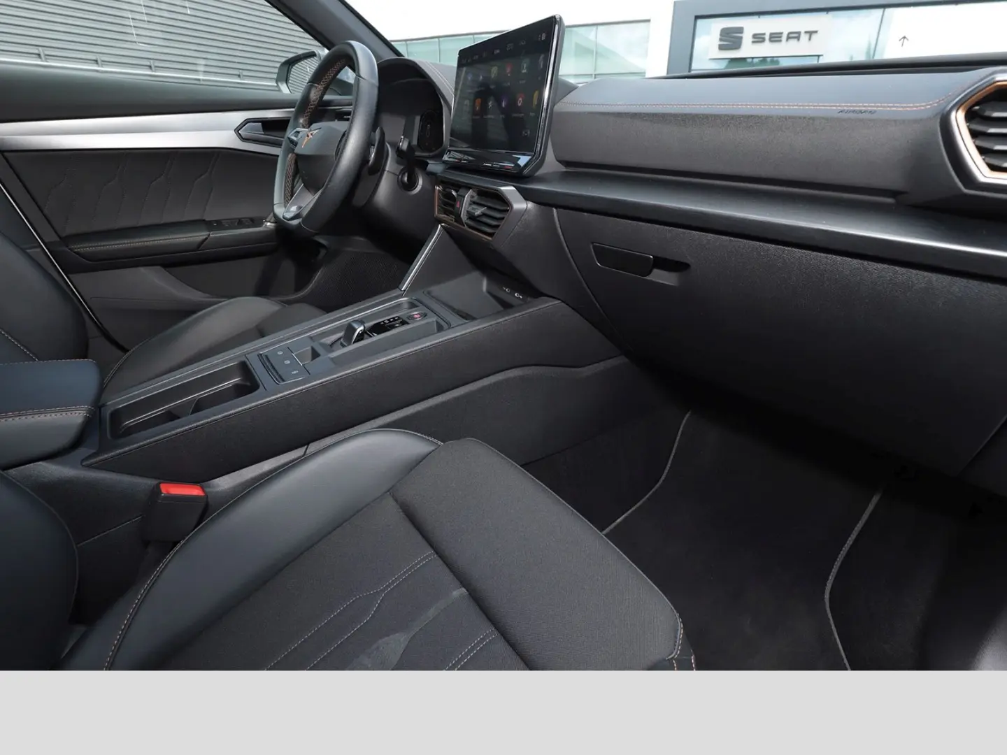 Formentor VZ e-Hybrid 1.4 TSI DSG NAVI LED SHZ