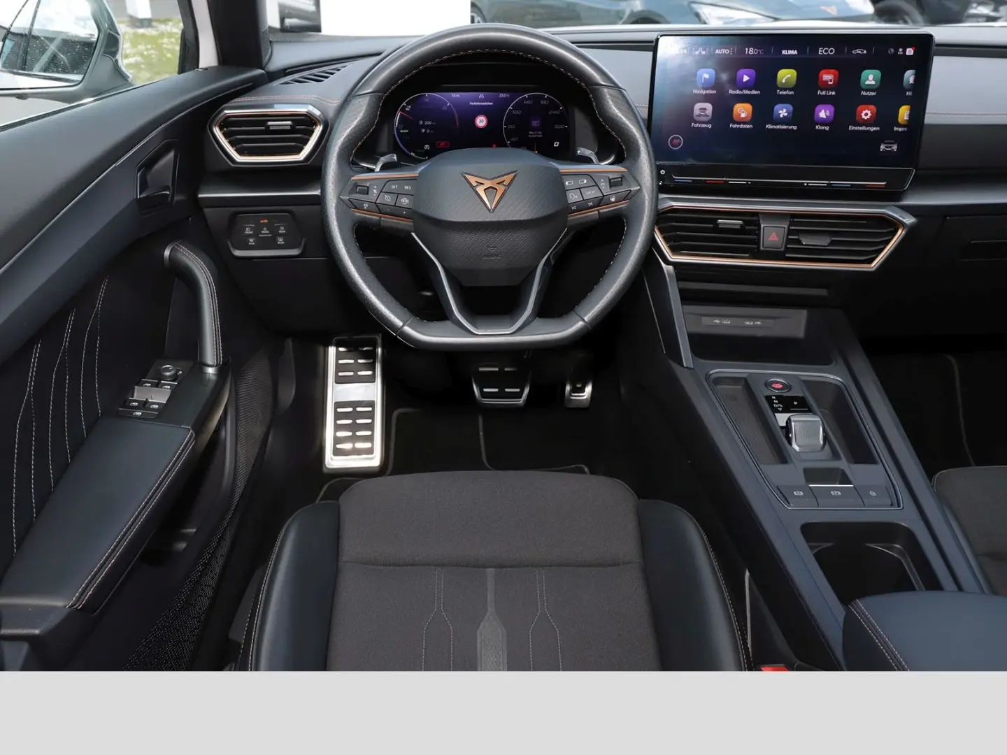 Formentor VZ e-Hybrid 1.4 TSI DSG NAVI LED SHZ
