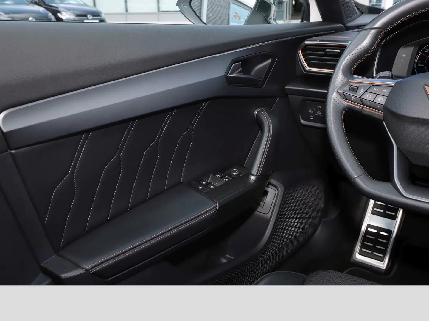 Formentor VZ e-Hybrid 1.4 TSI DSG NAVI LED SHZ