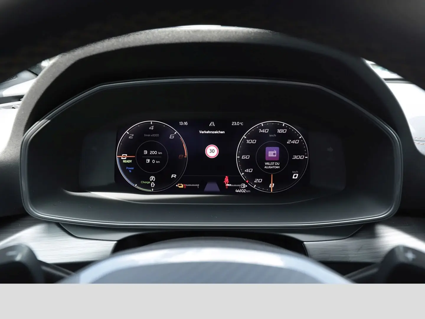 Formentor VZ e-Hybrid 1.4 TSI DSG NAVI LED SHZ