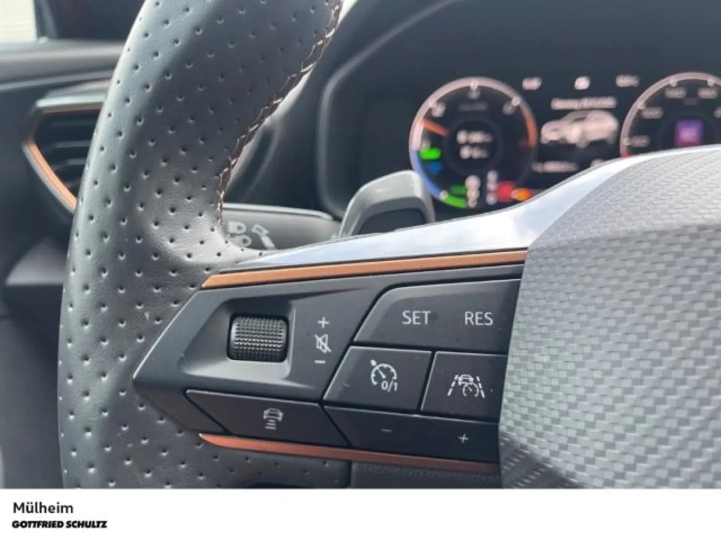 Formentor 1.4 e-Hybrid DSG LED NAV SHZ VZ EPH SC