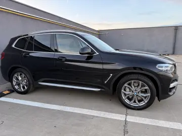 BMW X3 30e