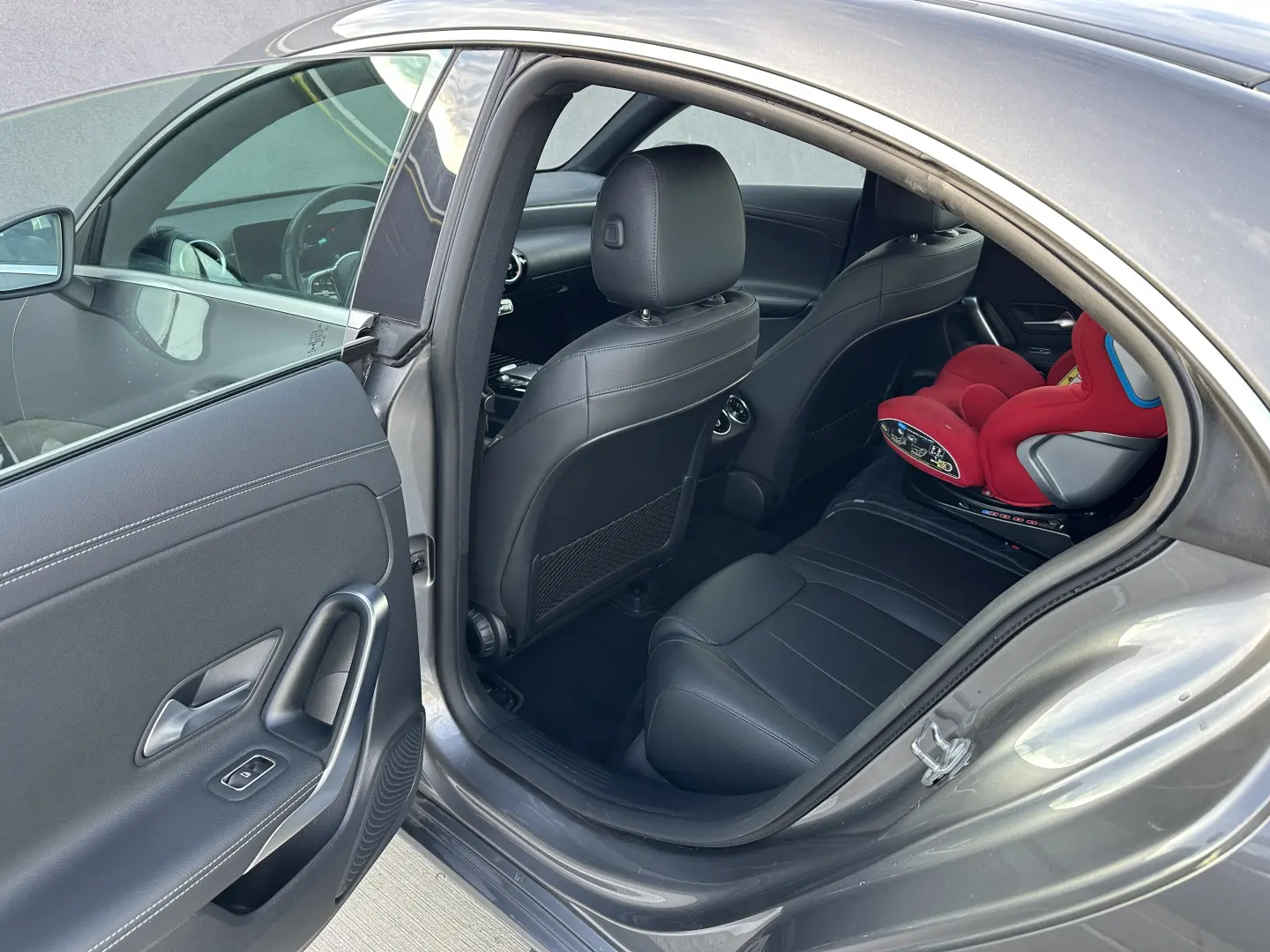 Mercedes-Benz CLA 180