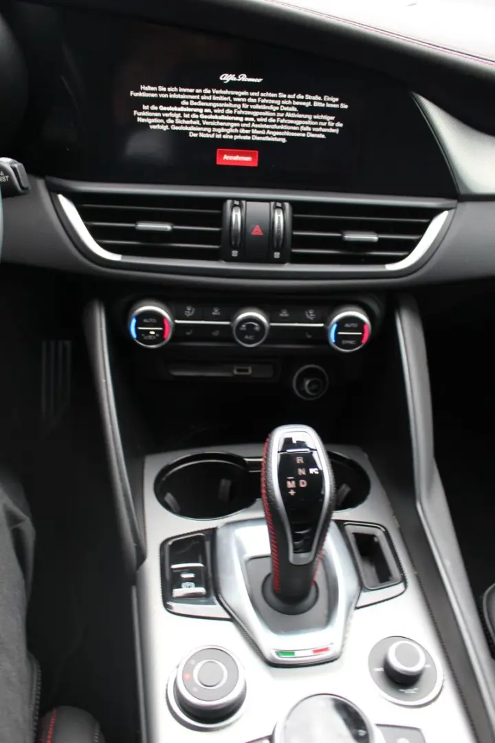 Alfa Romeo Giulia Q4 Competizione