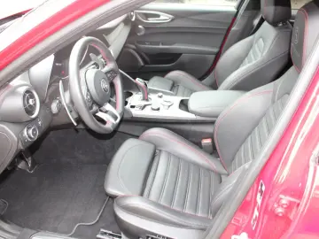 Alfa Romeo Giulia Q4 Competizione