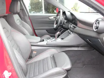 Alfa Romeo Giulia Q4 Competizione