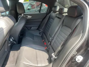 Alfa Romeo Giulia Competizione Q4