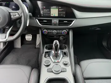 Alfa Romeo Giulia Competizione Q4