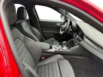 Alfa Romeo Giulia Competizione Q4
