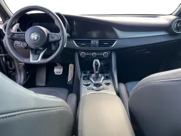 Alfa Romeo Giulia Competizione Q4