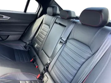 Alfa Romeo Giulia Competizione Q4