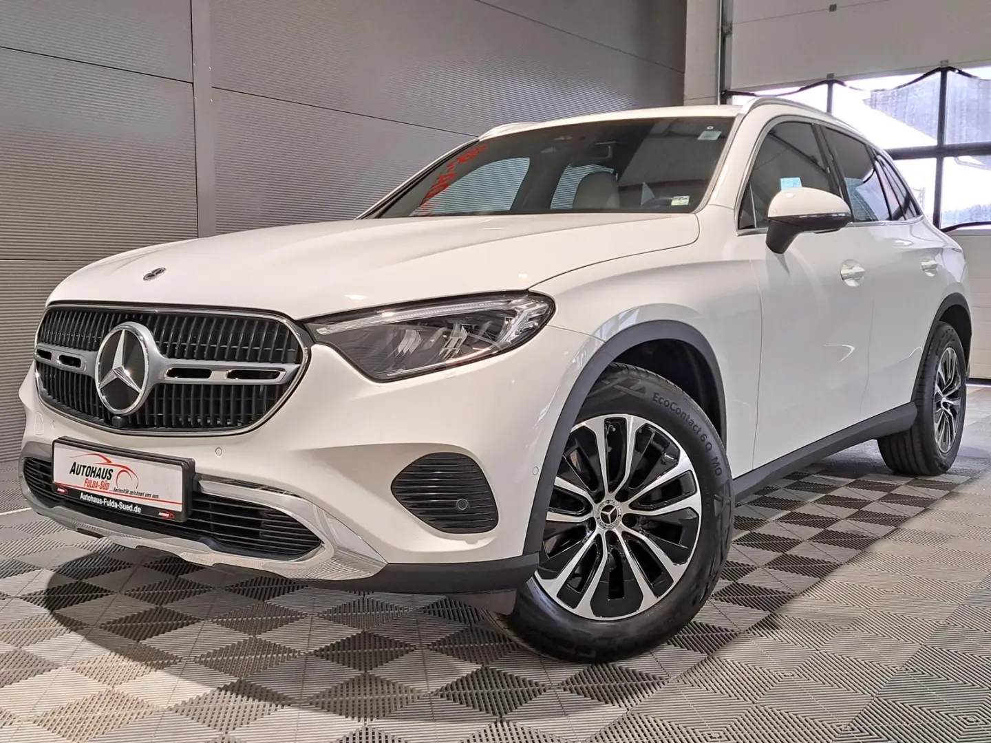 GLC 220 d 4Matic Avantgarde ACC AHK LED RFK Spur