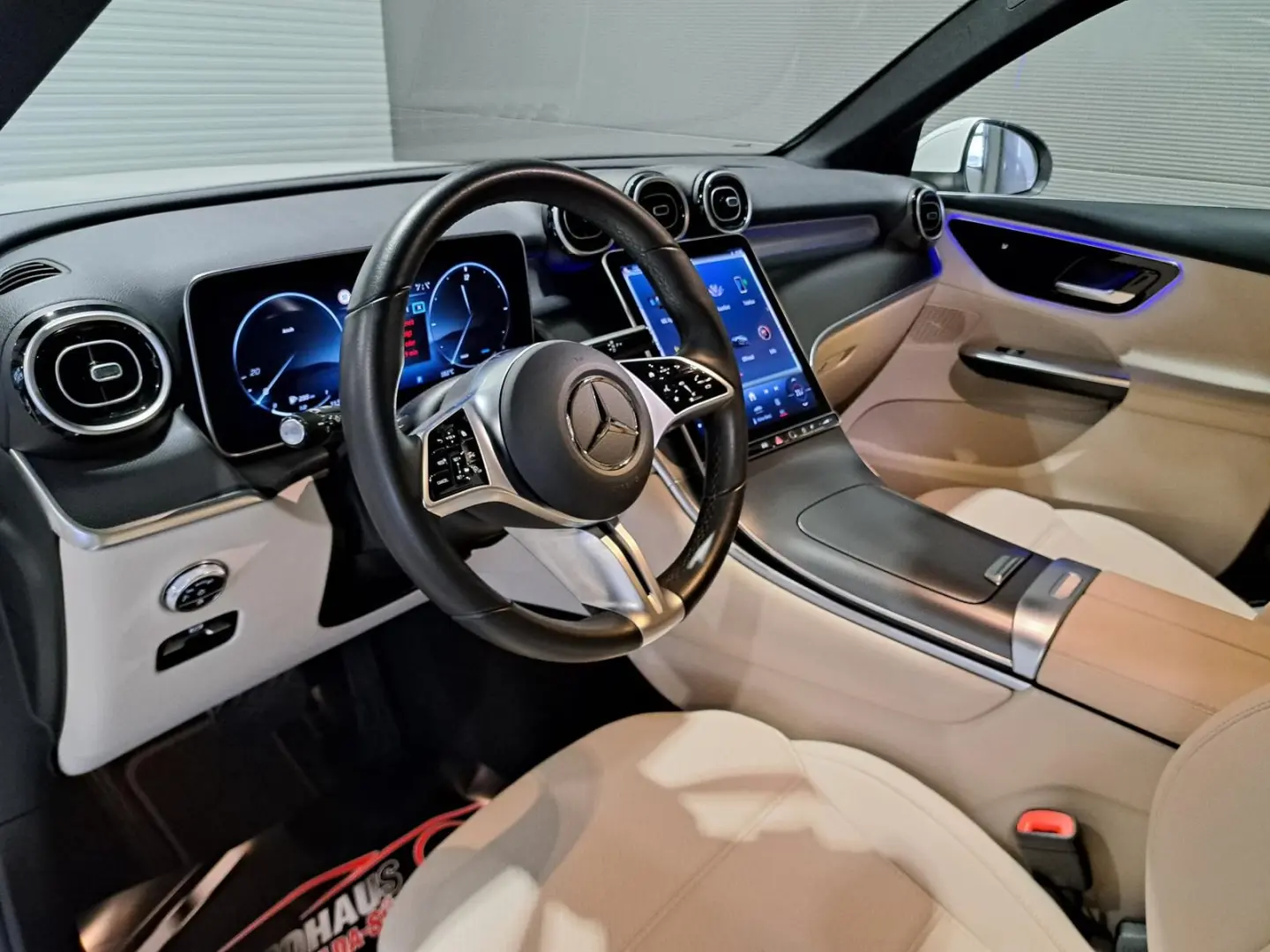 GLC 220 d 4Matic Avantgarde ACC AHK LED RFK Spur