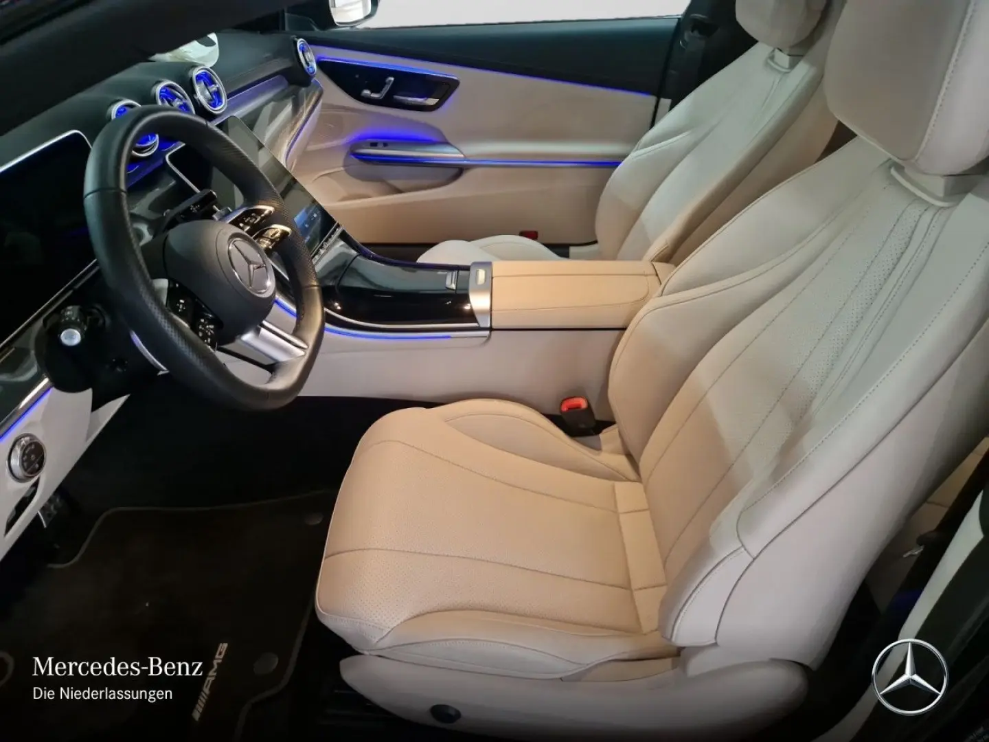 CLE 300 e AMG Prem. PANO NIGHT 360  DIGI BEIGE