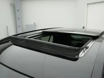 01 1.5 PHEV More  PANO INFI MEMO 360  20  ACC