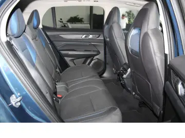 01 1.5 eHybrid 20 PANO 360  NAV INFINITY ACC LED