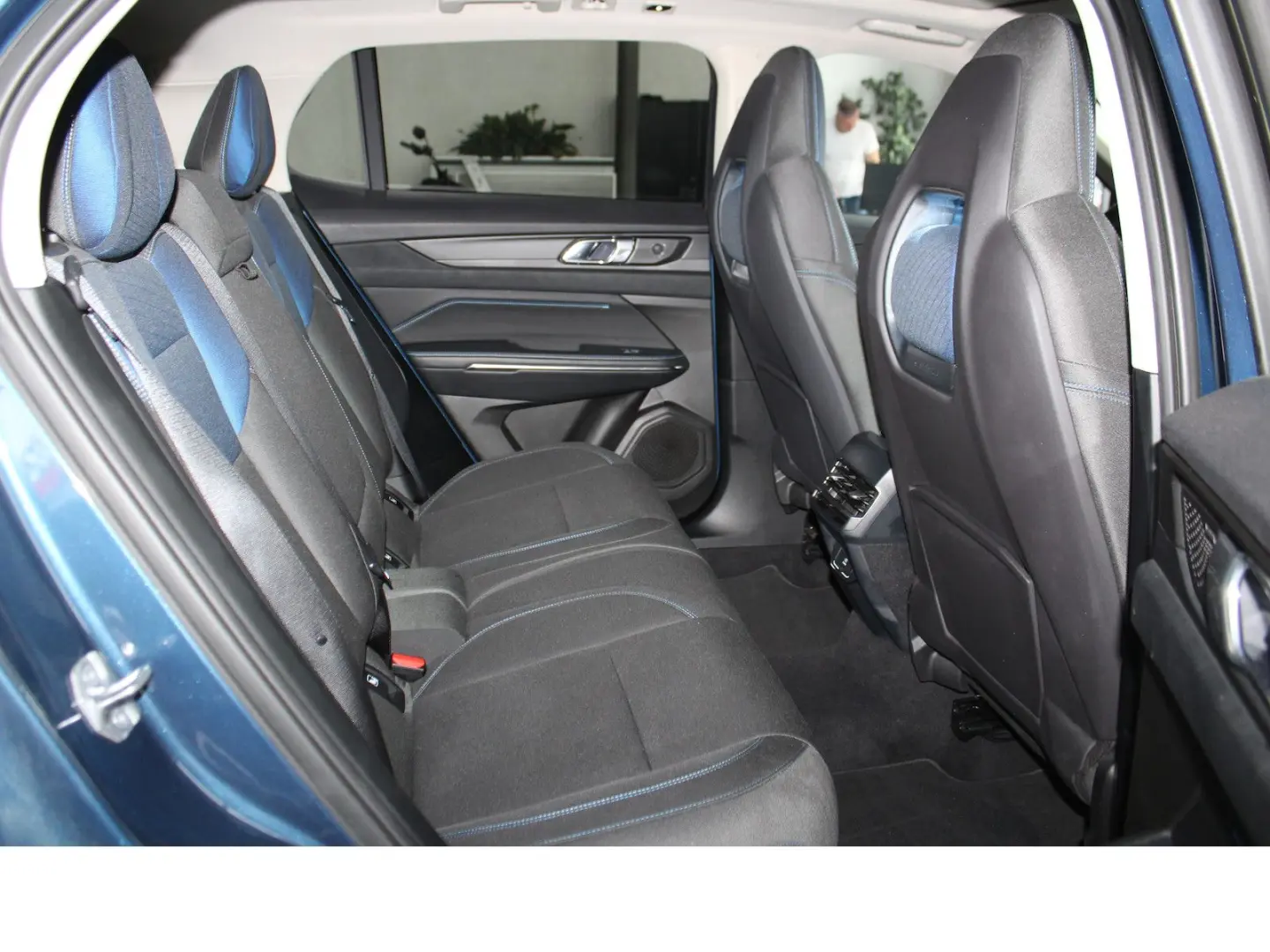 01 1.5 eHybrid 20 PANO 360  NAV INFINITY ACC LED