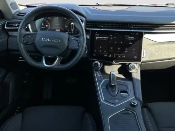 01 1.5T HEV Pano Keyless SHZ el.Sitze R-Kam eHKL