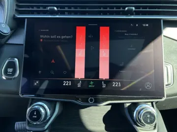 01 1.5T HEV Pano Keyless SHZ el.Sitze R-Kam eHKL