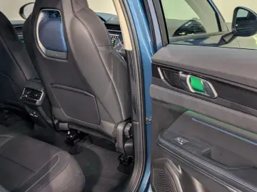 1.5 eHybrid 192kW PANO LANE SIDE 360