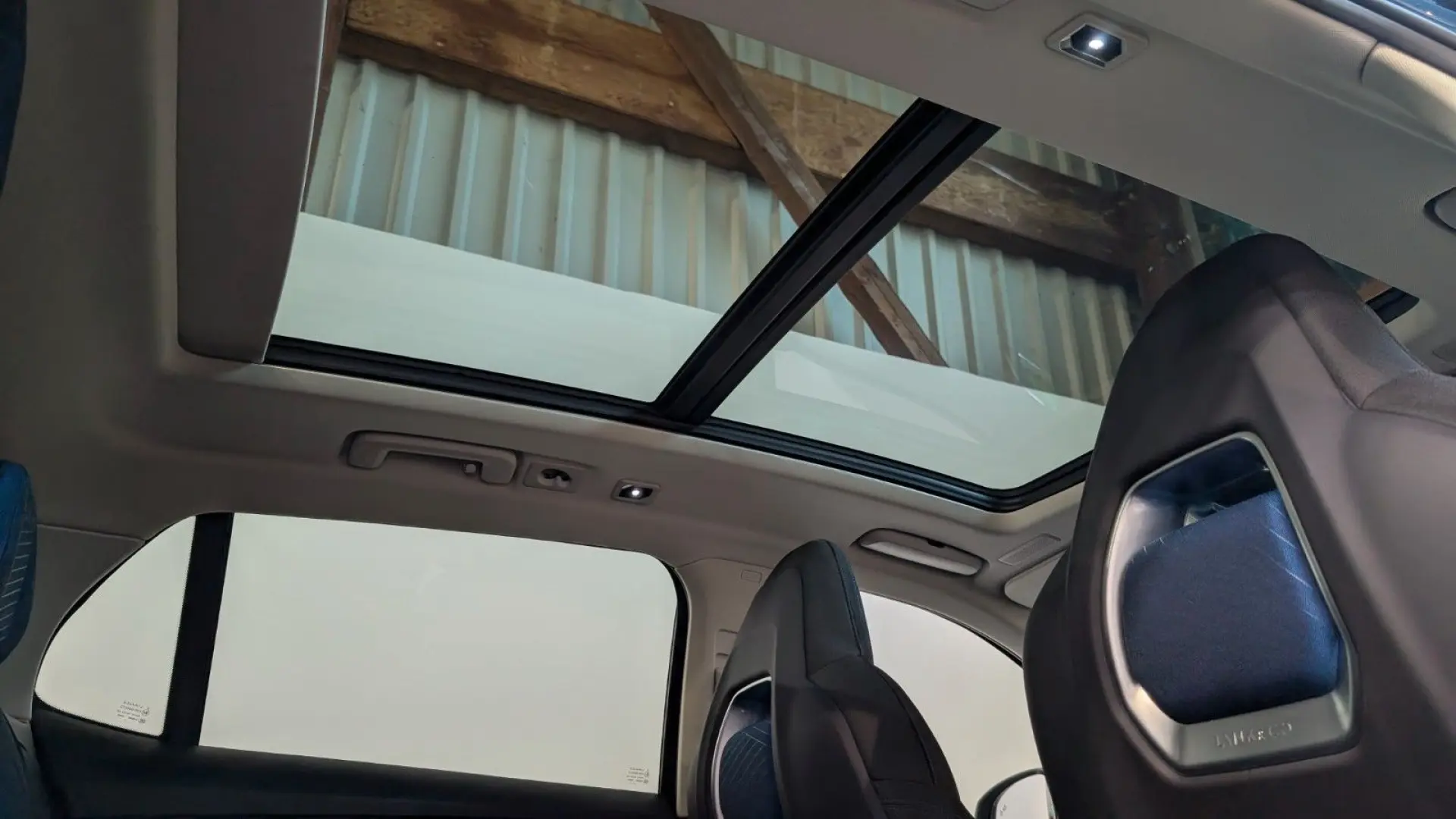 1.5 eHybrid 192kW PANO LANE SIDE 360