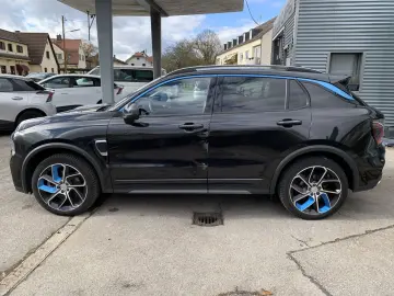 01 1.5 T PHEV Pano SHZ Navi Cam PDC 17 6kWh