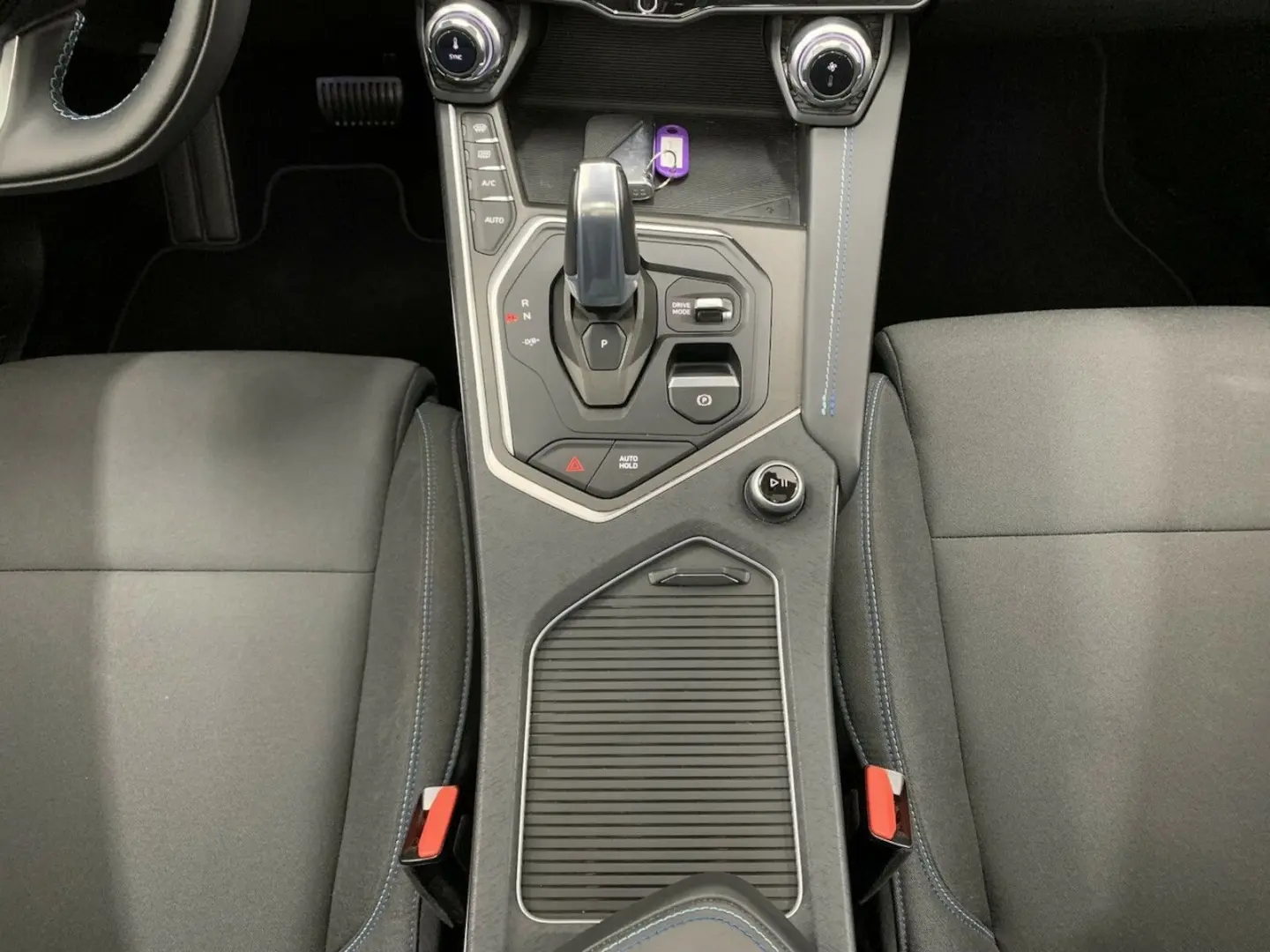 01 1.5 T PHEV Pano SHZ Navi Cam PDC 17 6kWh