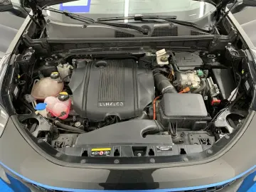 01 1.5 T PHEV Pano SHZ Navi Cam PDC 17 6kWh