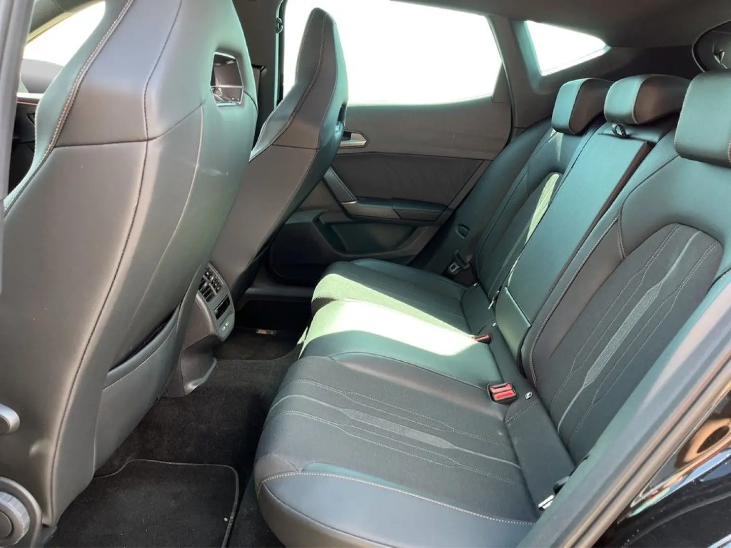 Formentor 2.5 TSI DSG 4Drive VZ5 DCC MATRIX AKEB