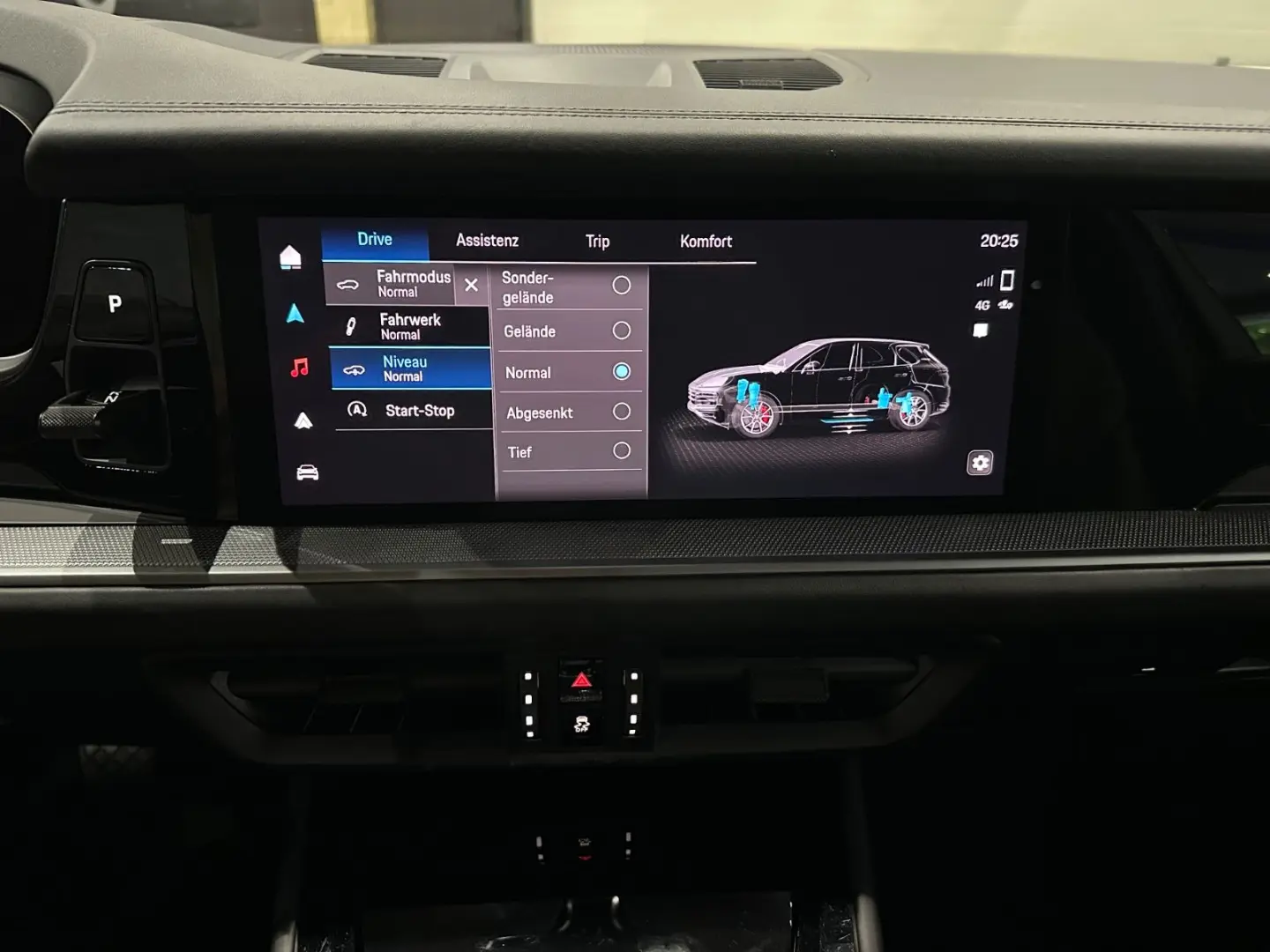 Cayenne  NEW MODEL   KAMERA   AHK   ACC   1.HAND