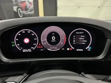 Cayenne  NEW MODEL   KAMERA   AHK   ACC   1.HAND