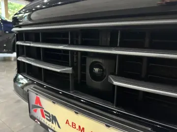 Cayenne  NEW MODEL   KAMERA   AHK   ACC   1.HAND