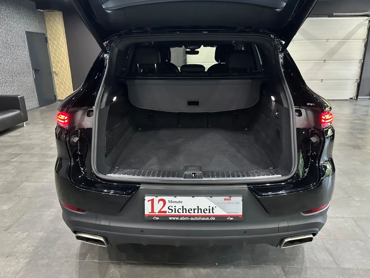 Cayenne  NEW MODEL   KAMERA   AHK   ACC   1.HAND