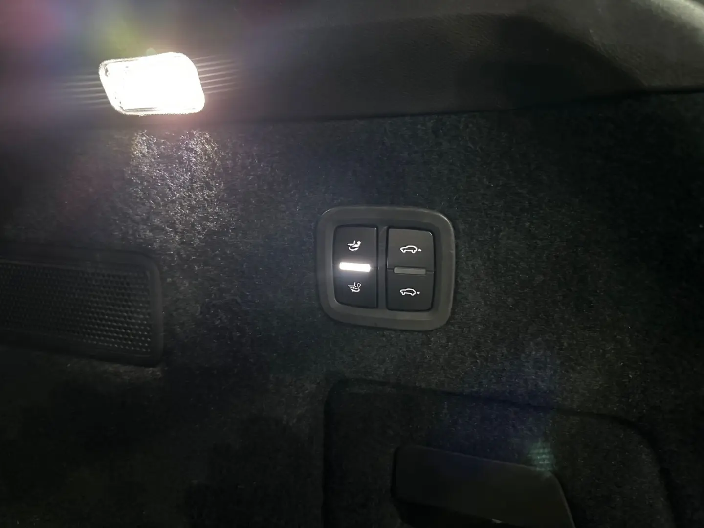 Cayenne  NEW MODEL   KAMERA   AHK   ACC   1.HAND