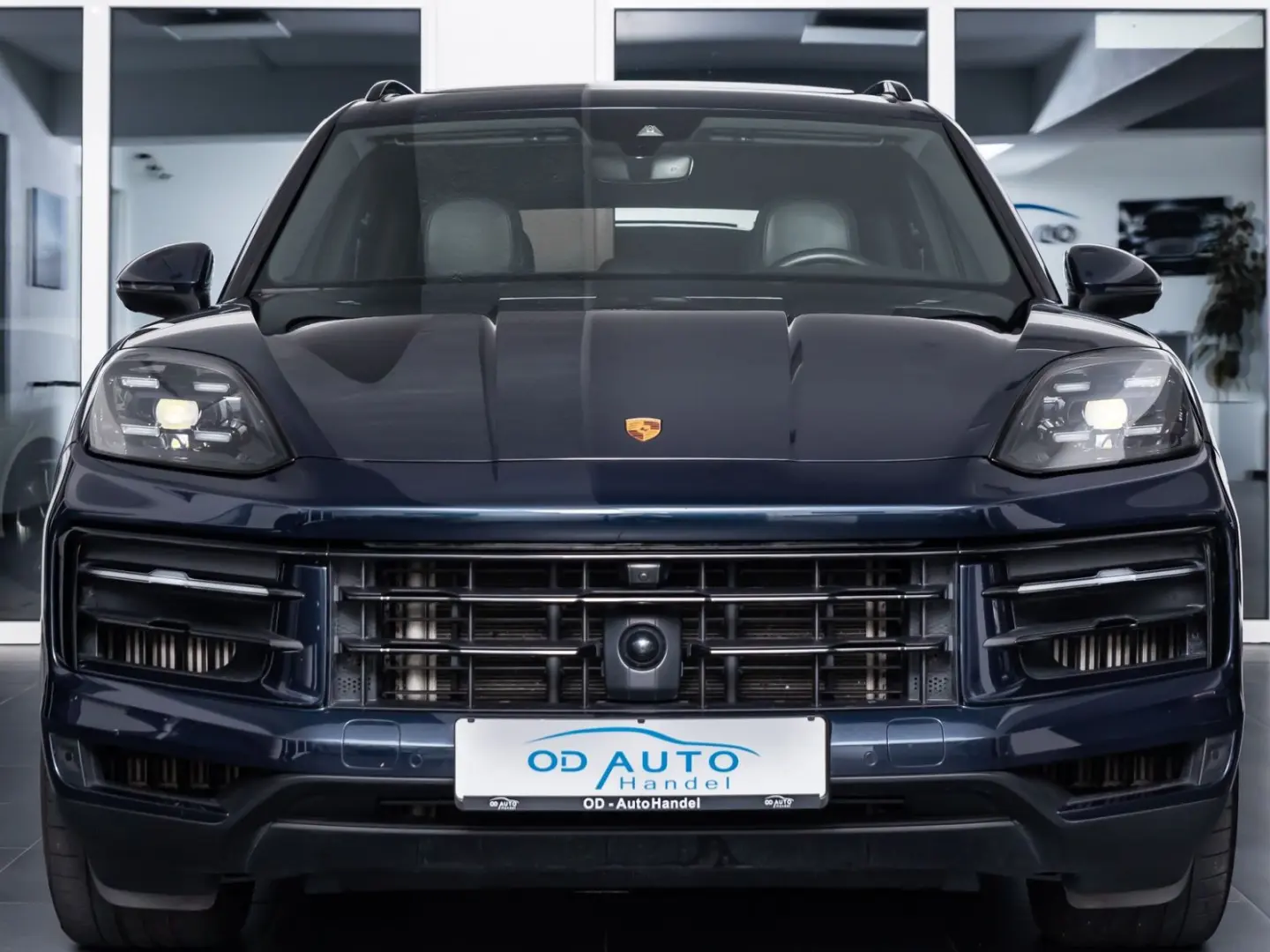 Cayenne E-Hybrid Pano Luft Chrono AHK 21