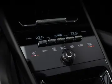 Cayenne E-Hybrid Pano Luft Chrono AHK 21