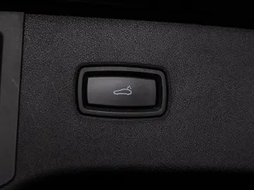 Cayenne E-Hybrid Pano Luft Chrono AHK 21