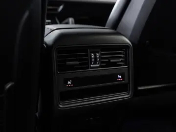 Cayenne E-Hybrid Pano Luft Chrono AHK 21