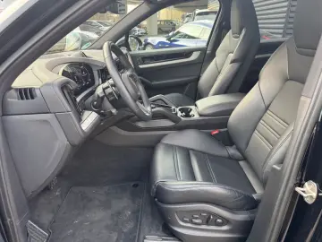 Cayenne E-Hybrid Inno Pano Luft BOSE AHK