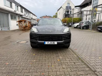 Cayenne FaceliftBose Matrix 360 AHK Approved ACC