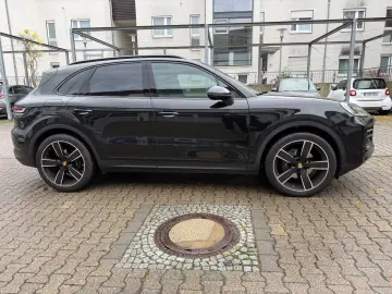 Cayenne FaceliftBose Matrix 360 AHK Approved ACC