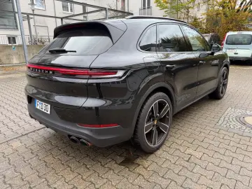 Cayenne FaceliftBose Matrix 360 AHK Approved ACC