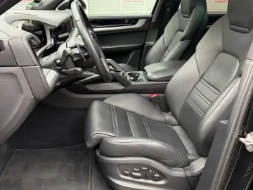 Cayenne FaceliftBose Matrix 360 AHK Approved ACC