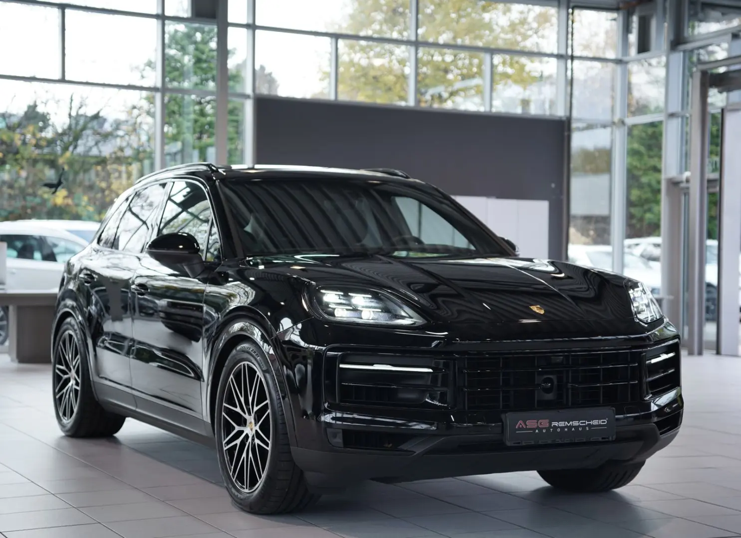 Cayenne  1.H  21  Chrono  Pano  AHK  BOSE  ACC