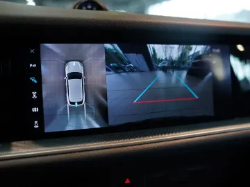 Cayenne  1.H  21  Chrono  Pano  AHK  BOSE  ACC