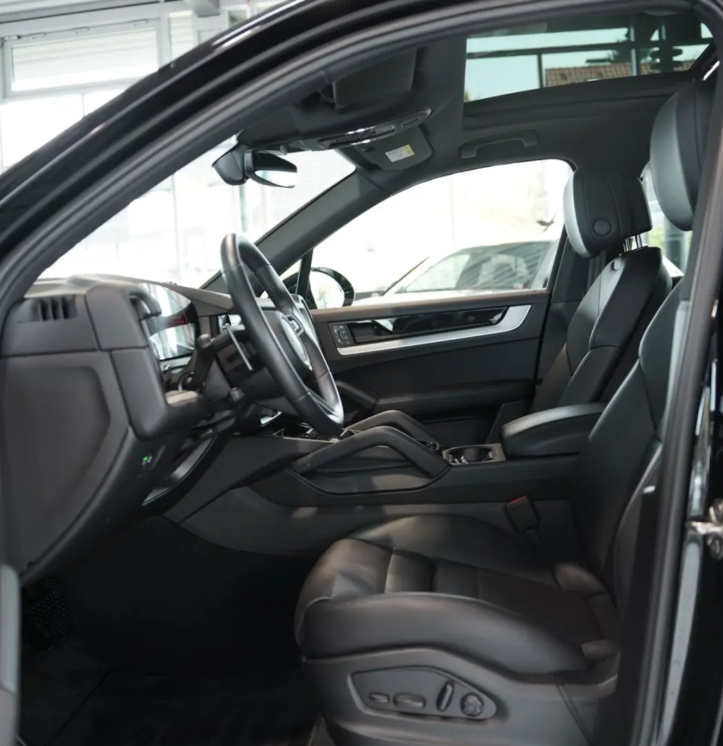 Cayenne  1.H  21  Chrono  Pano  AHK  BOSE  ACC